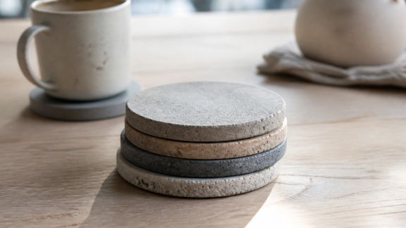 Réaliser des sous-verres en béton personnalisés pour la maison