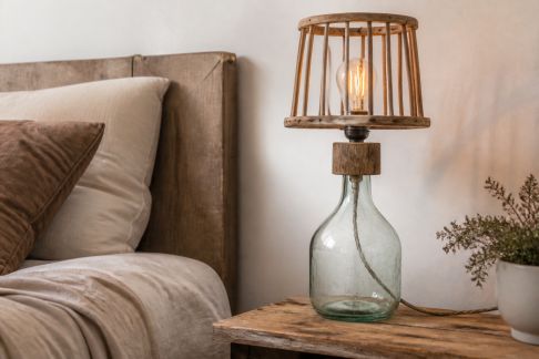 Créer une lampe de chevet design avec des matériaux récupérés
