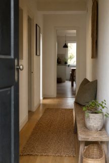 Des solutions pour rendre un couloir plus accueillant