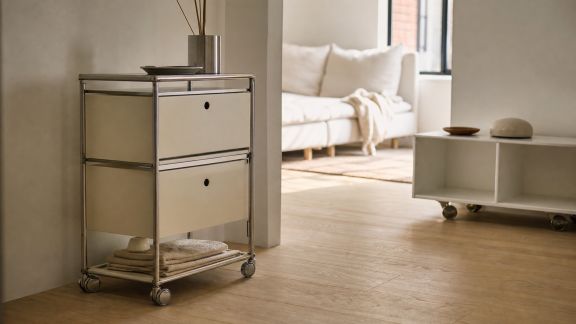 Meubles sur roulettes : flexibilité et rangement pour un intérieur dynamique